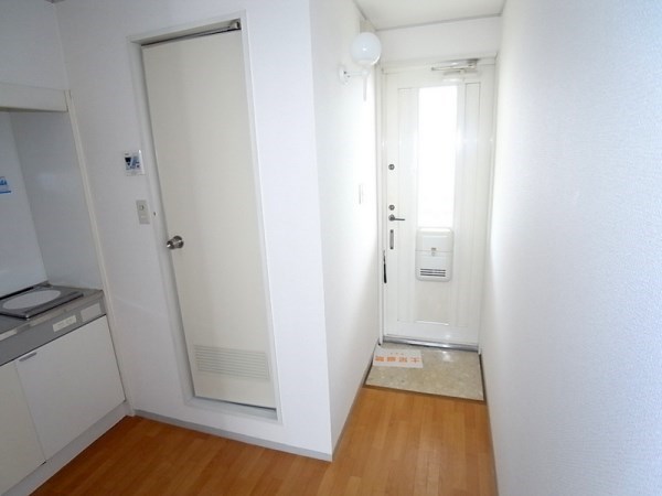 Other room space. Corridor