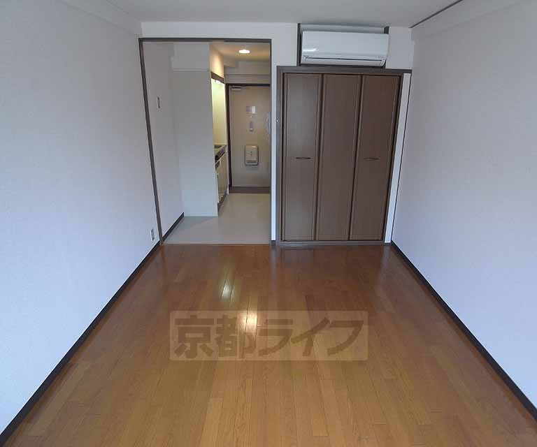 Living and room