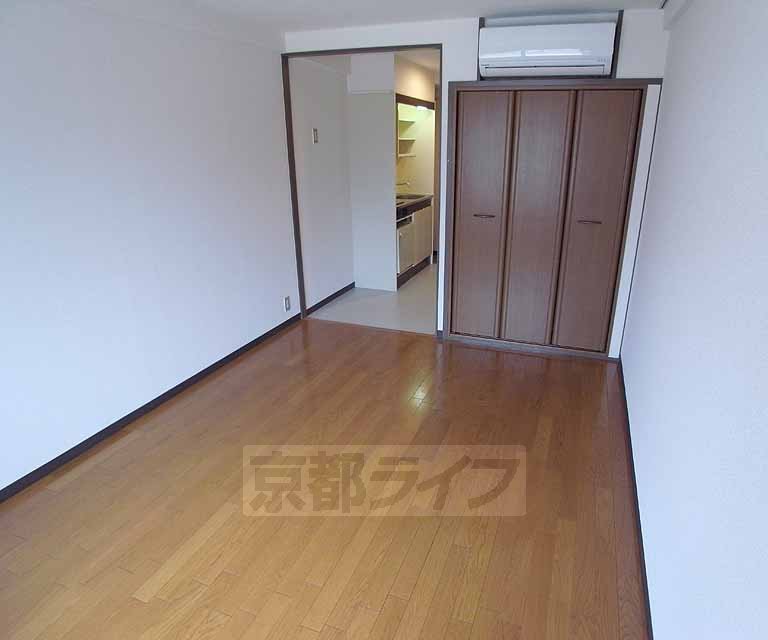 Living and room