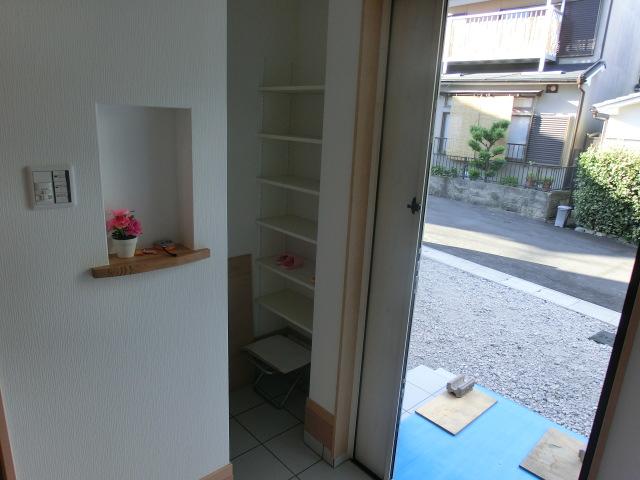 Other. Entrance Example of construction