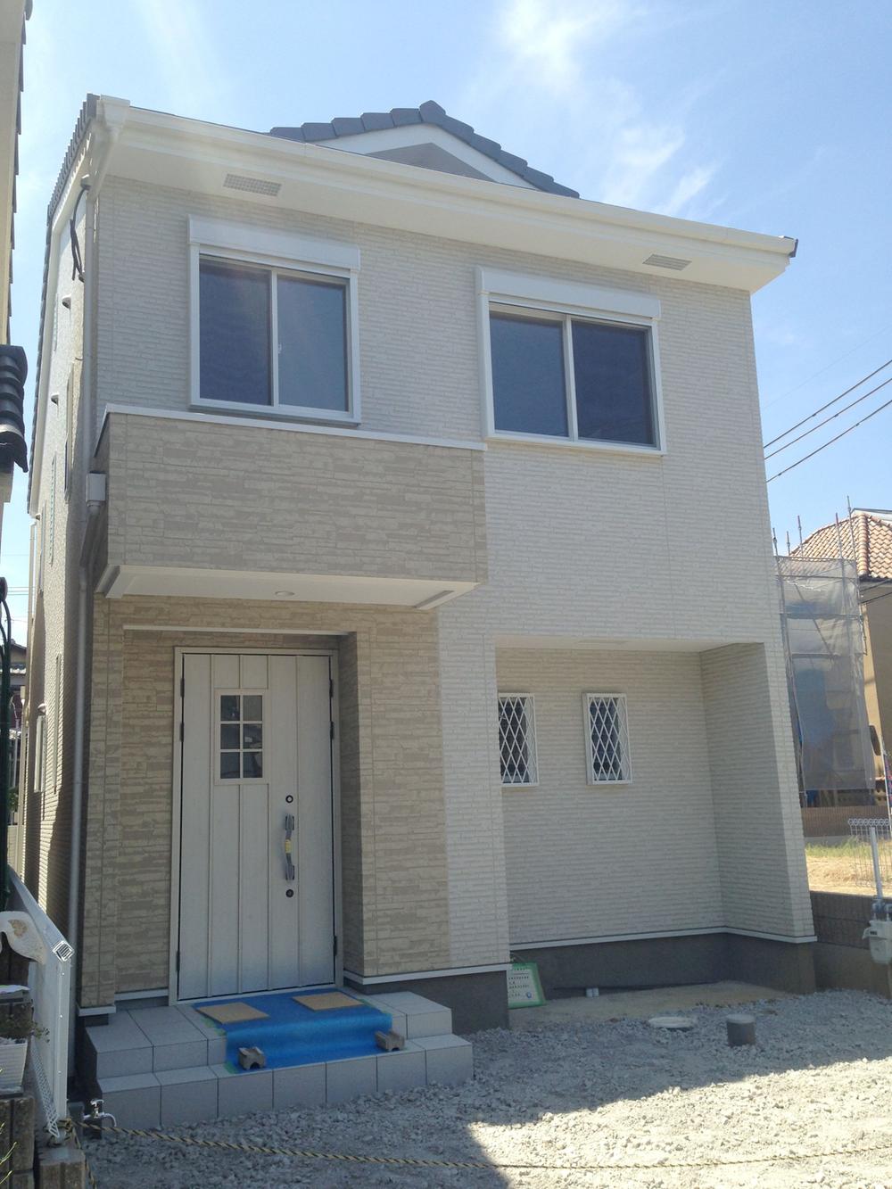 Local appearance photo. Same specifications photos (appearance)