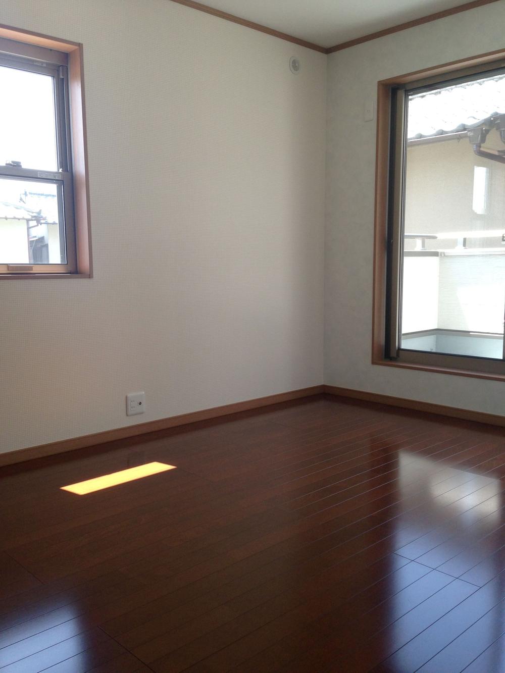 Same specifications photos (Other introspection). Same specifications Photos