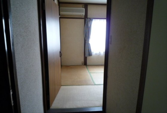 Other room space. Corridor