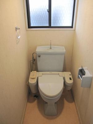 Toilet. Second floor toilet