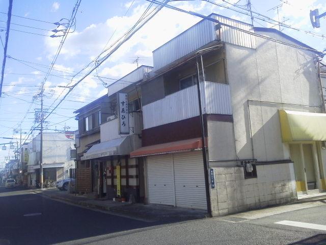 Local land photo. It is easier than ever with the garage on the spacious road.