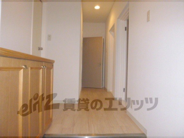 Other room space. Corridor