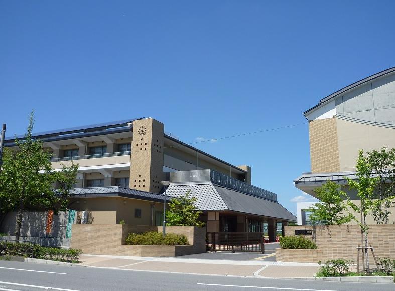 Primary school. 560m to Nagaoka seventh elementary school