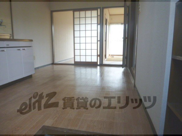 Other room space. Corridor