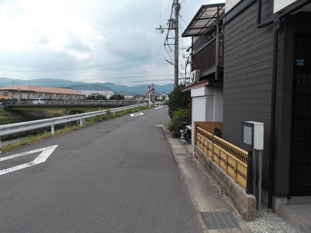 Local photos, including front road. Local (June 2013) Shooting