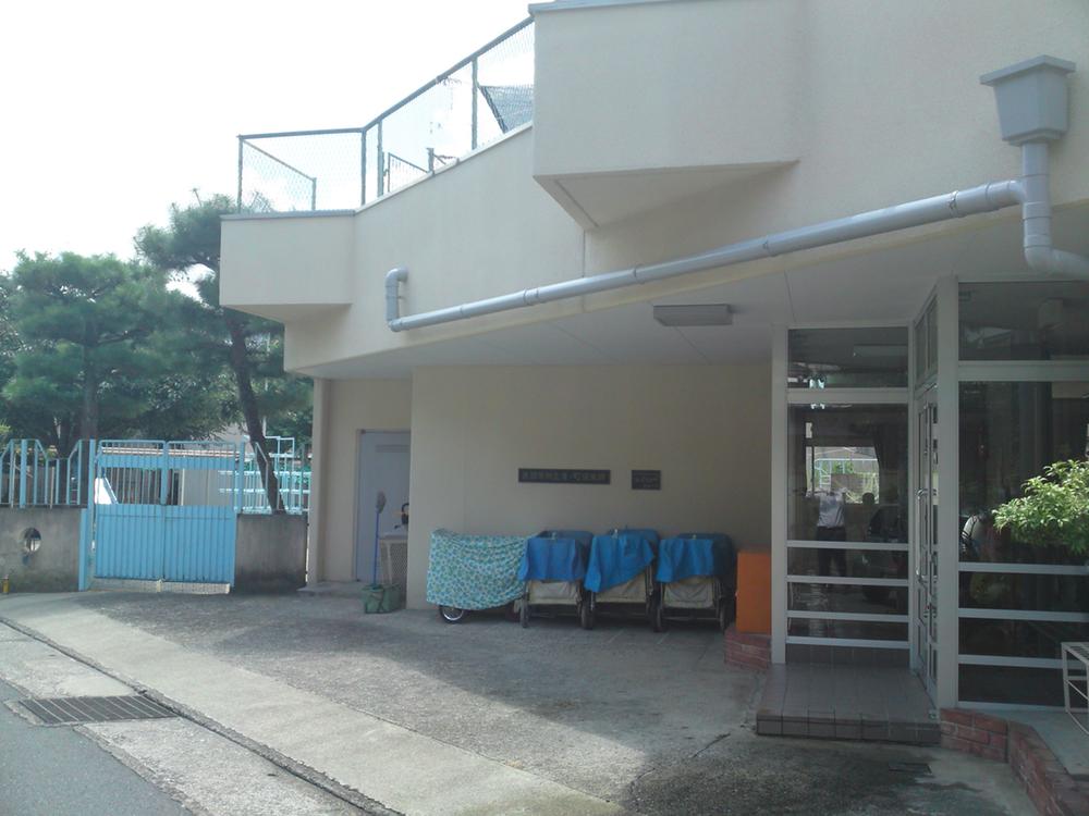 kindergarten ・ Nursery. 586m to Takino-cho nursery