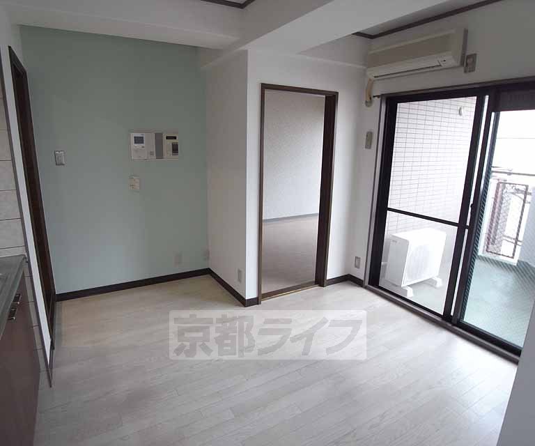 Living and room