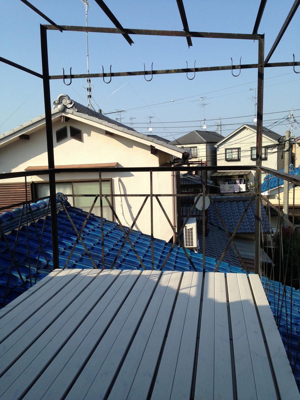 Local appearance photo. Balcony