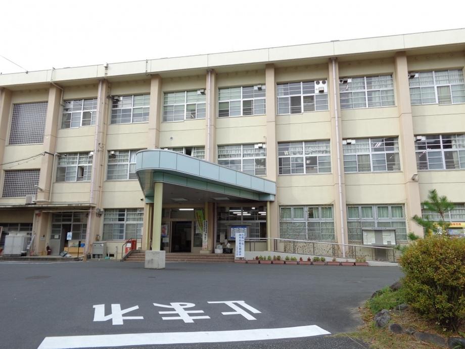 Government office. Nantan to City Hall 1366m