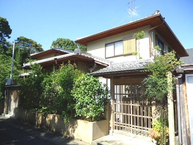 Local appearance photo. Shooting from the southeast side