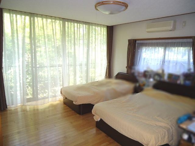 Non-living room. First floor Western-style about 10 Pledge