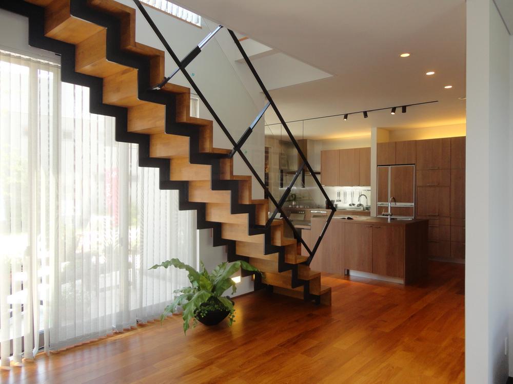 exhibition hall / Showroom. Tomio Nara hill exhibition hall. We look forward to your visit of everyone. 