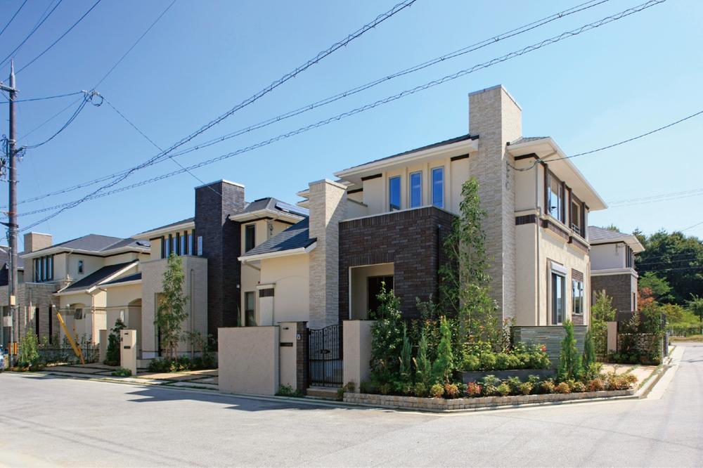 Sale already cityscape photo