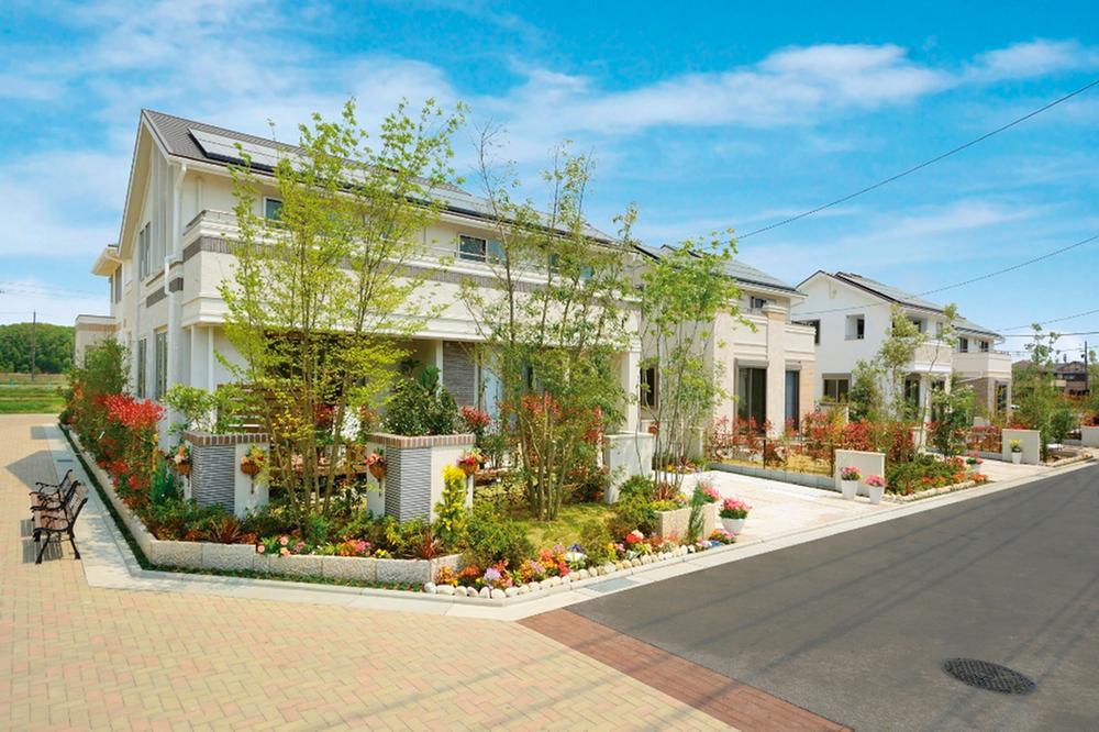 Limited car of the doorway to the city blocks in four creation of the city in consideration of the safety of pedestrians. Road width has been 6m ensure, Streets open feeling full. (Phase 1 subdivision already street-ku, Tokyo)