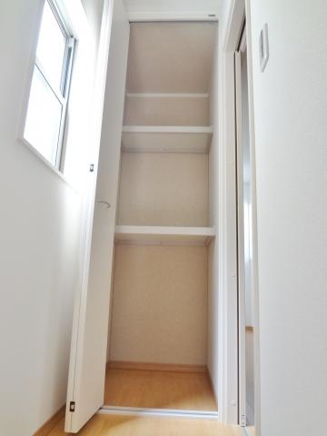 Receipt. Second floor hallway under storage