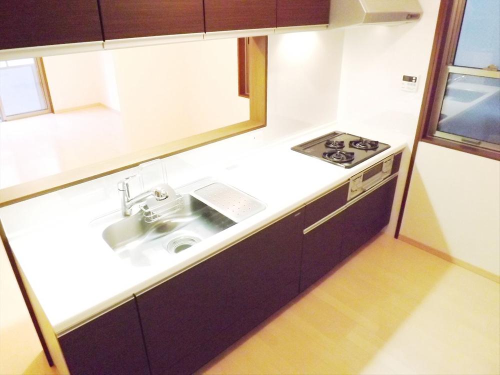 Same specifications photo (kitchen). The company example of construction (kitchen) Water purification function with faucet! Housed plenty of sliding! 