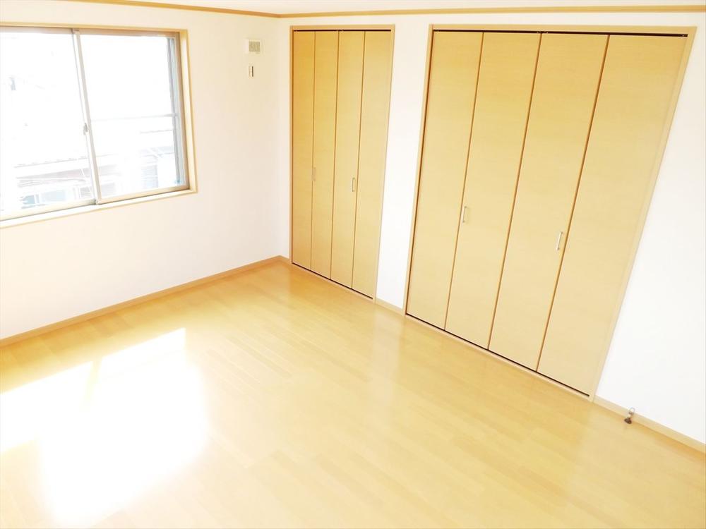 Same specifications photos (Other introspection). Same specifications photos (Western-style)