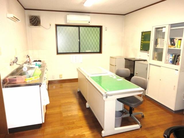 Kitchen. LDK 12 Pledge