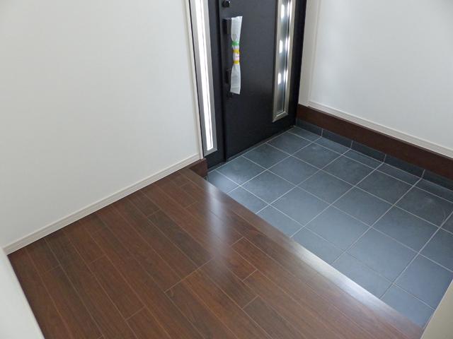 Other introspection. Same specifications photos (entrance)