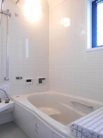 Same specifications photos (Other introspection). bus Same type other properties