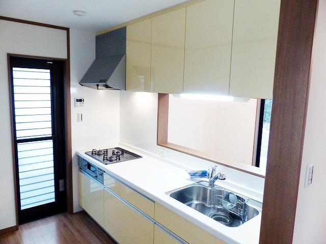 Kitchen. Face-to-face system Kitchen