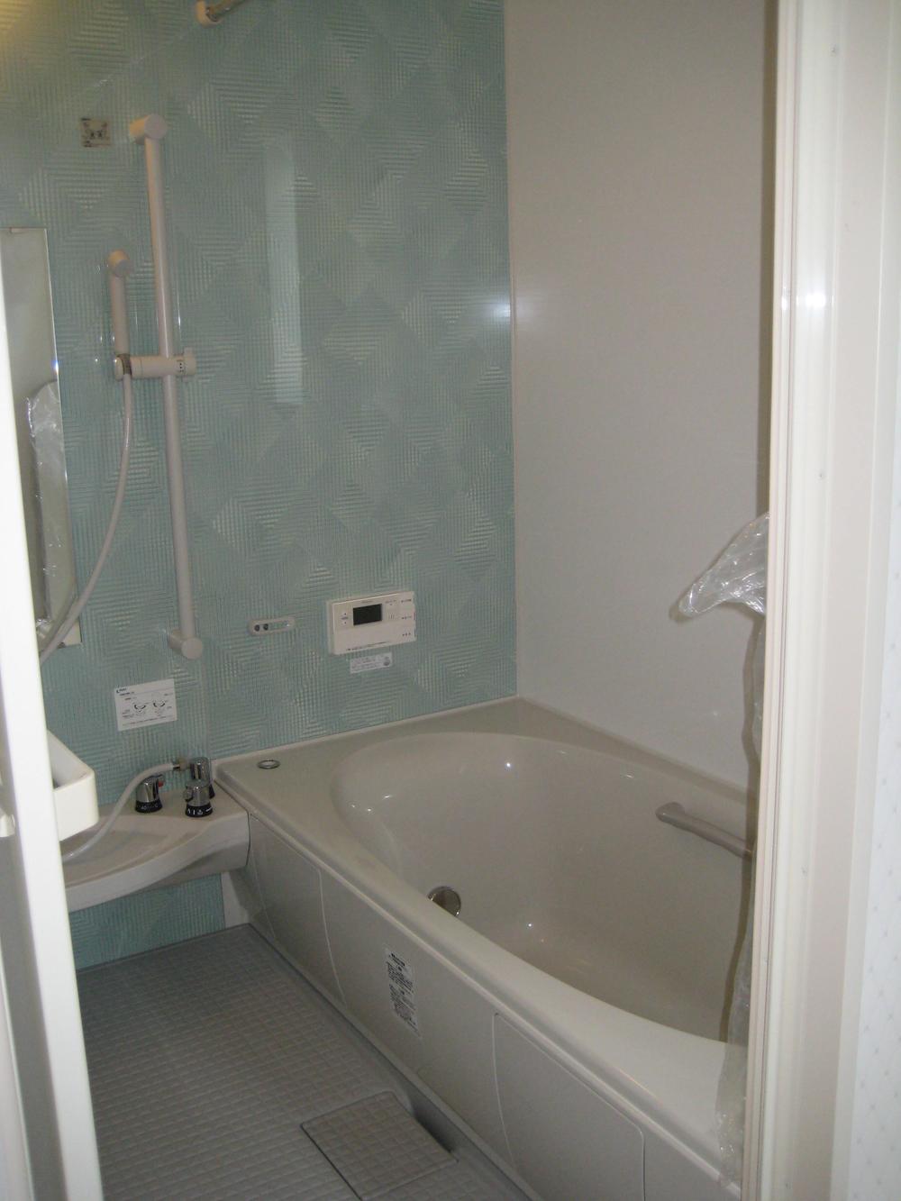 Bathroom. Indoor (10 May 2013) Shooting