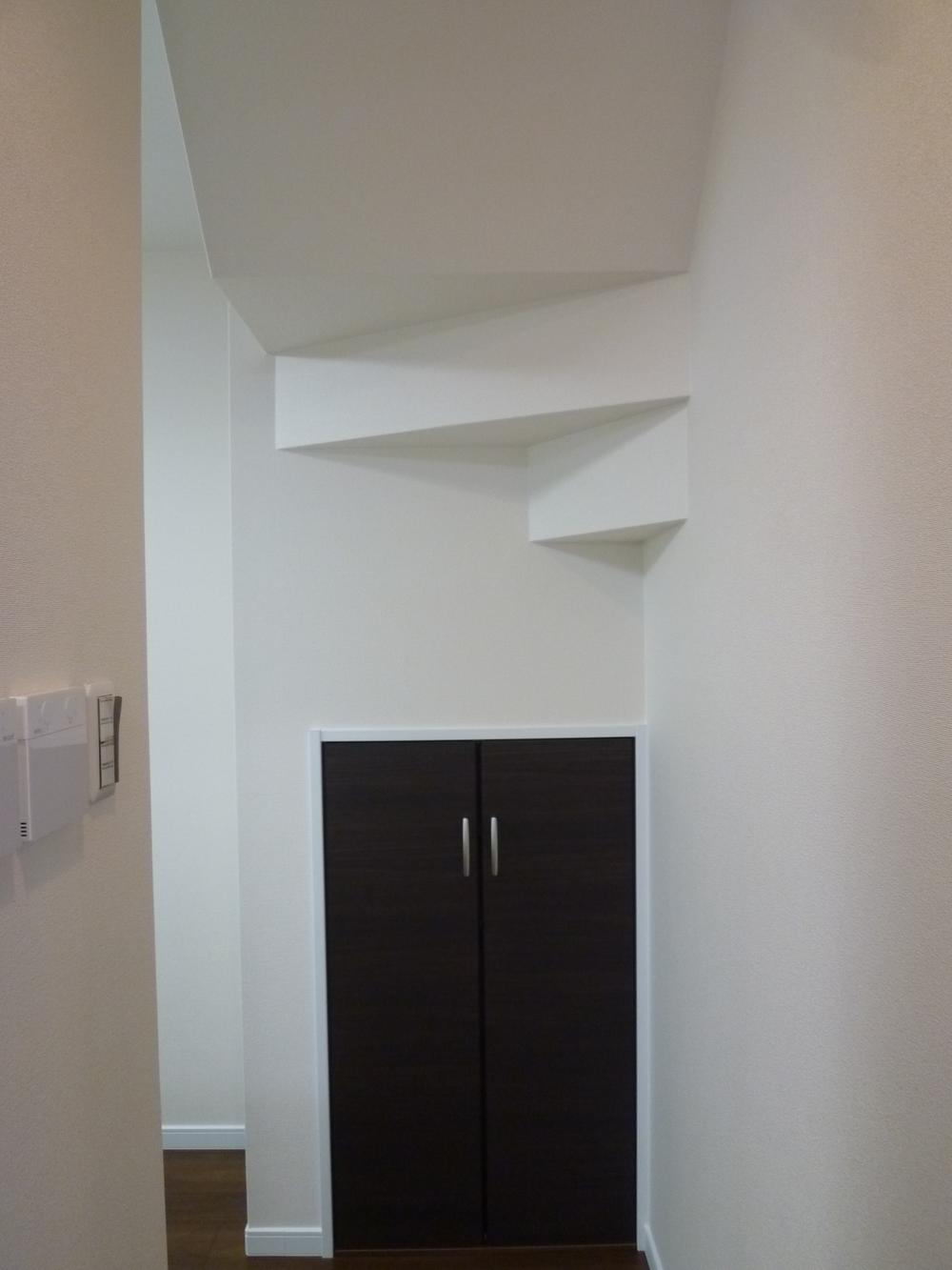 Receipt. B-plan kitchen next to storage image