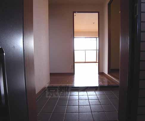 Entrance. Entrance is the scenery.