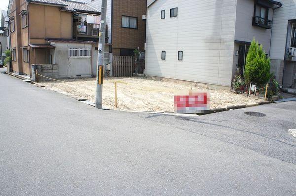 Local photos, including front road. 17 minutes about walking up to Magishima Small