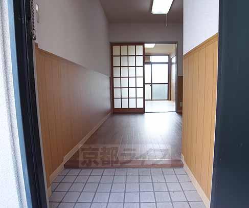 Entrance. Entrance is the scenery.