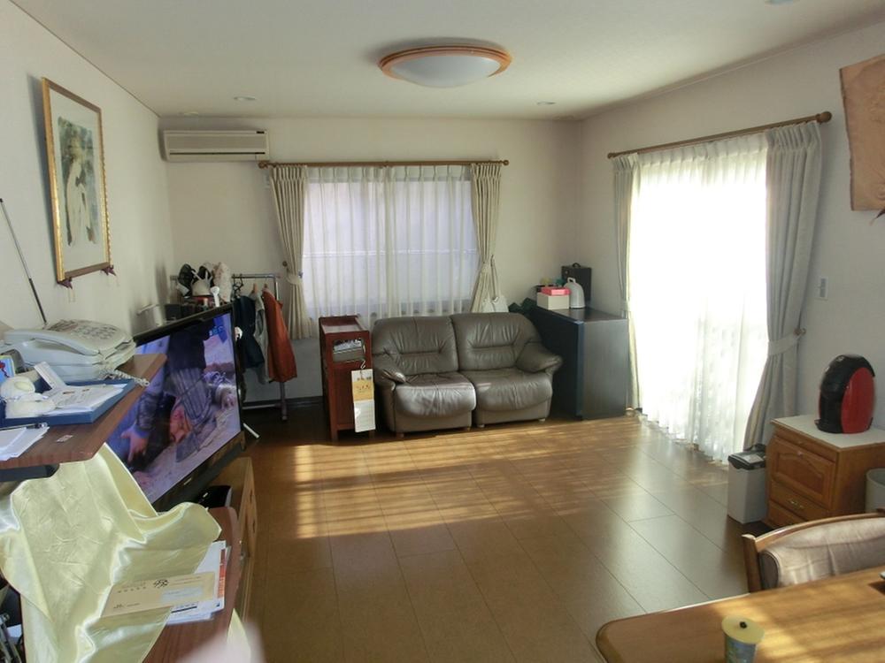 Living. Indoor (10 May 2013) Shooting