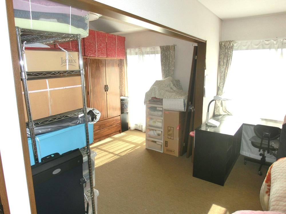 Non-living room. Indoor (10 May 2013) Shooting