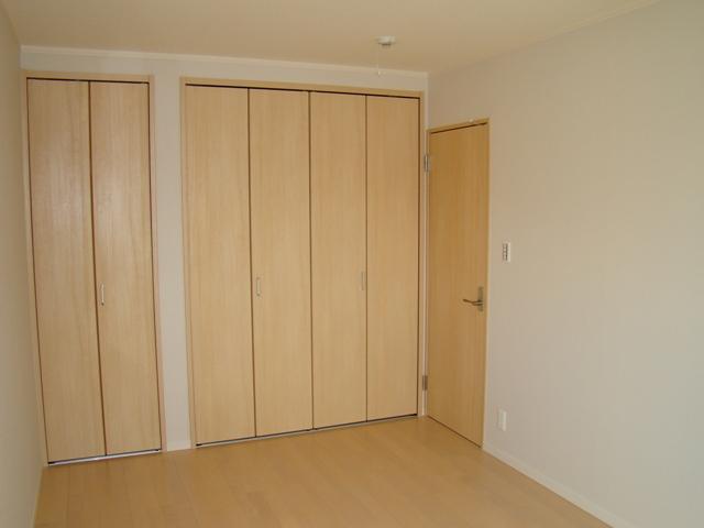 Same specifications photos (Other introspection). Same specifications photo (Western-style introspection)