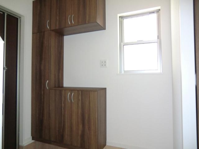 Other introspection. Same specifications photos (entrance)