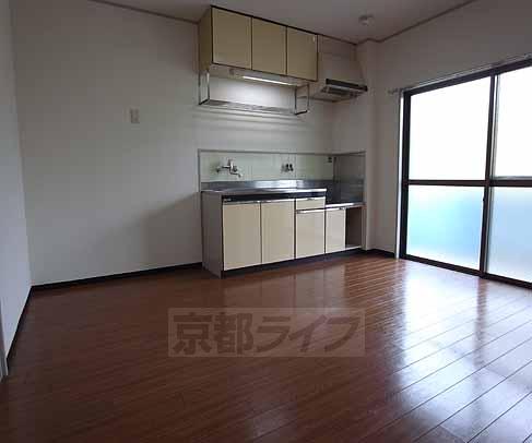 Living and room. It is a feeling of opening LDK.