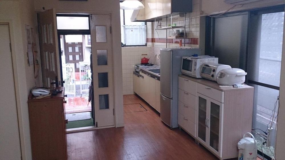 Kitchen. Indoor (10 May 2013) Shooting