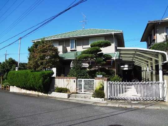 Local appearance photo. Outside Look