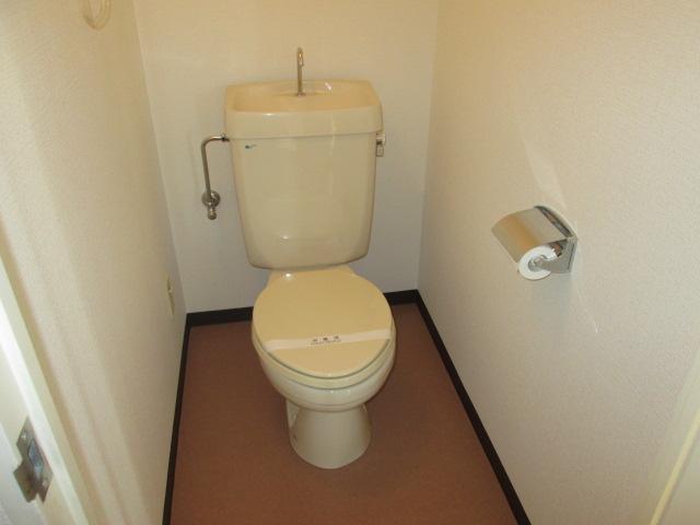 Other room space. Toilet