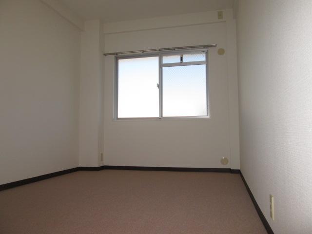 Other room space. Western style room