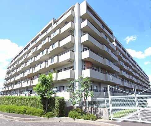 Building appearance. This appearance.