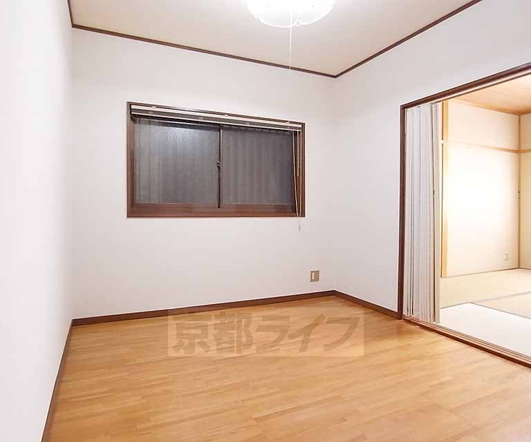 Living and room. It is the second floor of 4.5 Pledge of Western-style.