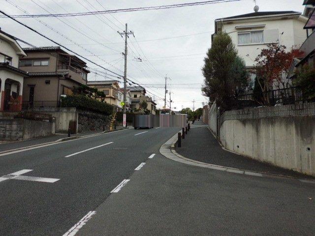 Local photos, including front road. Local (11 May 2013) Shooting