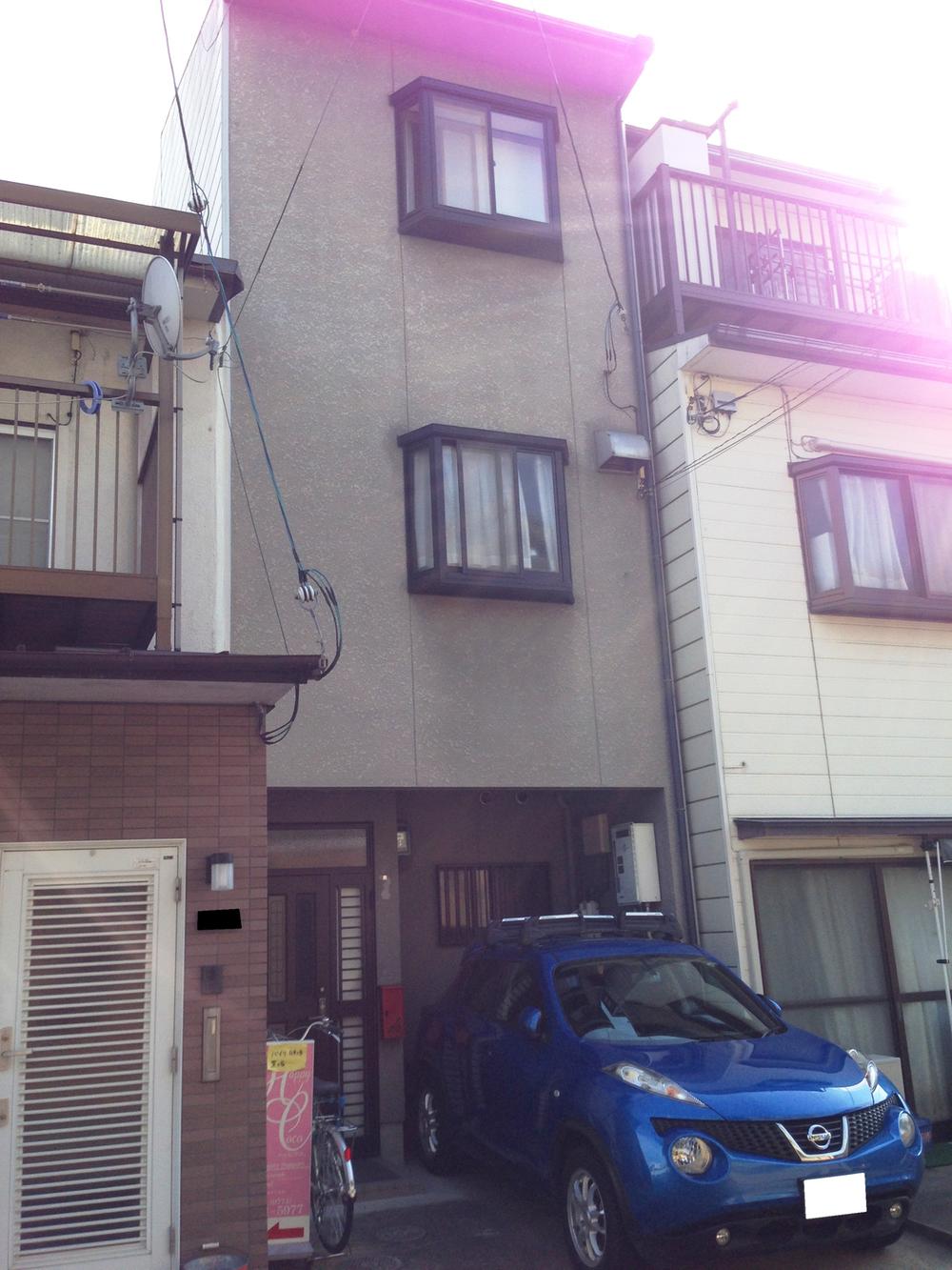 Local appearance photo