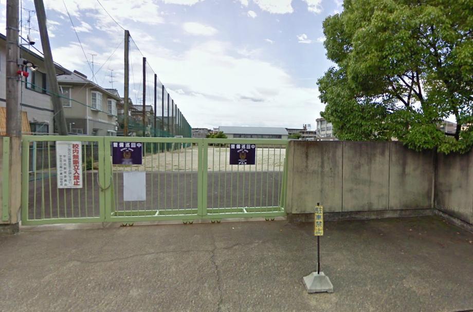 Primary school. 657m to the south Ogura Elementary School