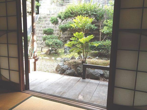 Other. Century 21 8000 stores in countries and regions of the world 73, The number of employees is 12 million people the world's largest real estate brokerage network that has grown to the size of the.