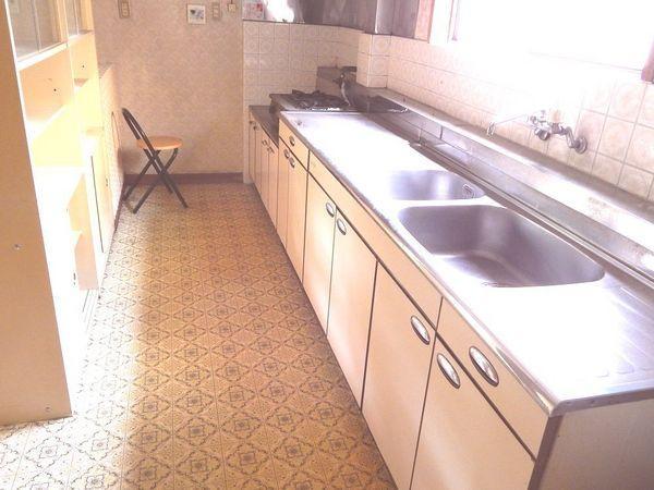 Kitchen. Sumo dedicated dial 0800-603-2914